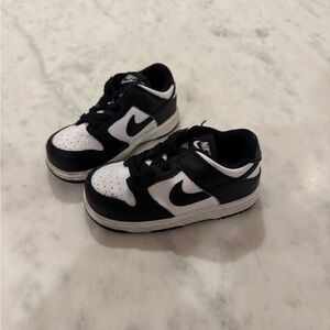 Nike Panda Dunks